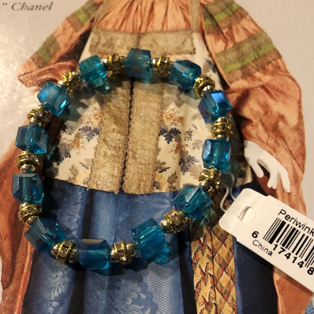Periwinkle by Barlow Turquoise Blue Crystal & Gold Stretch Bracelet